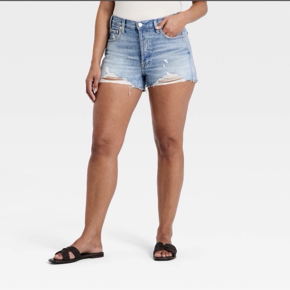 NEW Universal Thread Goods Co. Women's Mini Cut-Off Denim Shorts Size 14 NWT - Picture 2 of 5